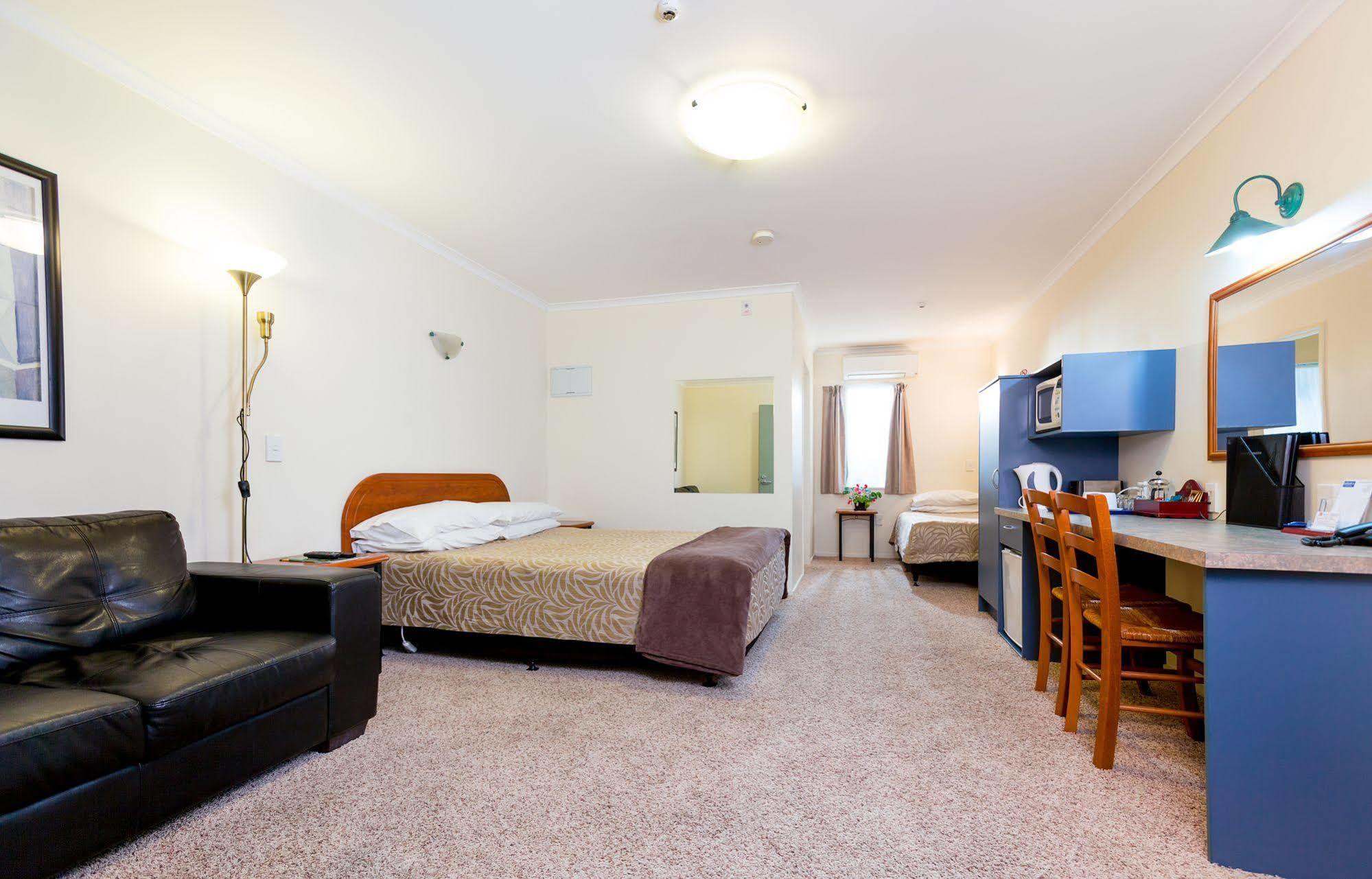 Elliotts Kapiti Coast Motor Lodge Paraparaumu Ngoại thất bức ảnh